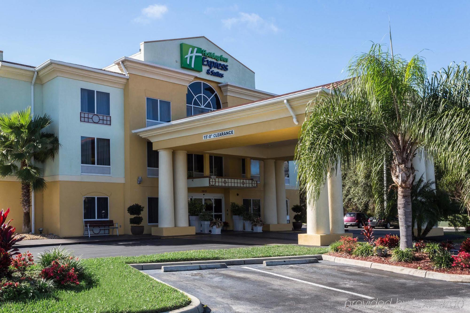 Holiday Inn Express & Suites Tavares By Ihg Exterior foto