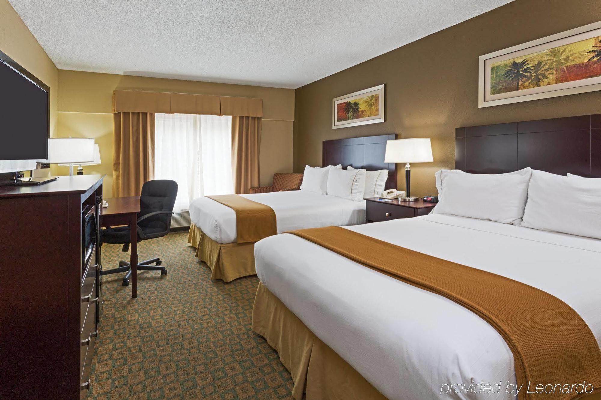 Holiday Inn Express & Suites Tavares By Ihg Exterior foto